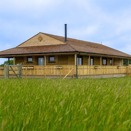 Luxury Log Cabin With A Hot Tub Stone  Extérieur photo