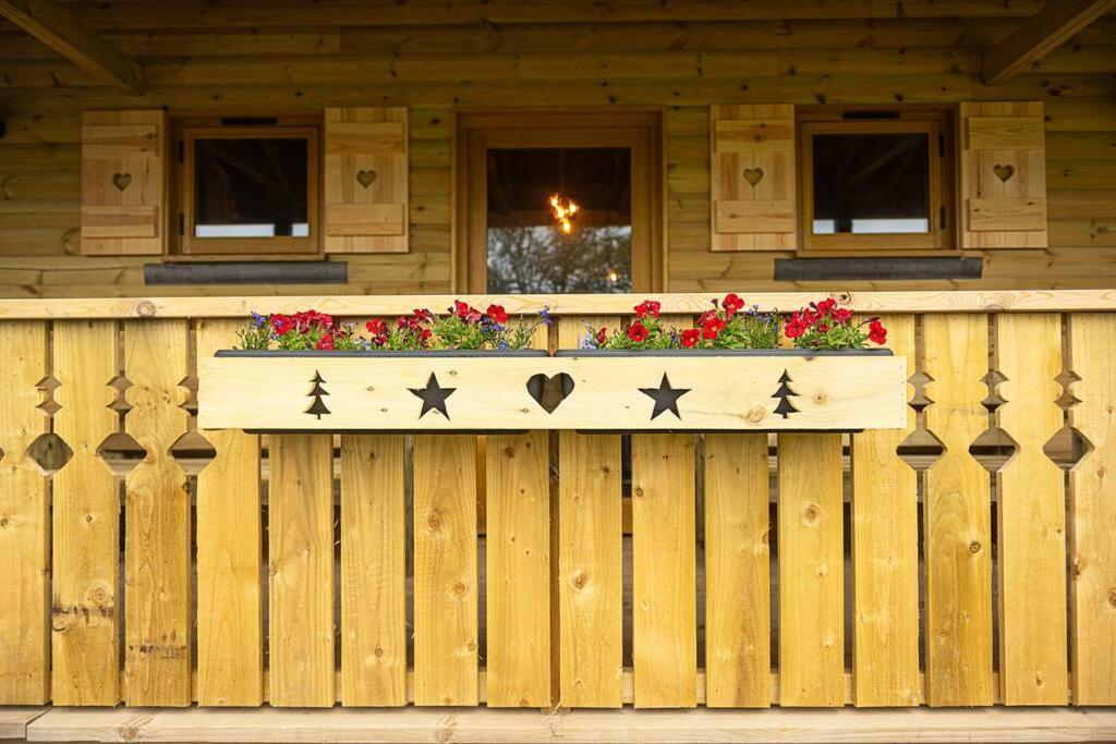 Luxury Log Cabin With A Hot Tub Stone  Extérieur photo